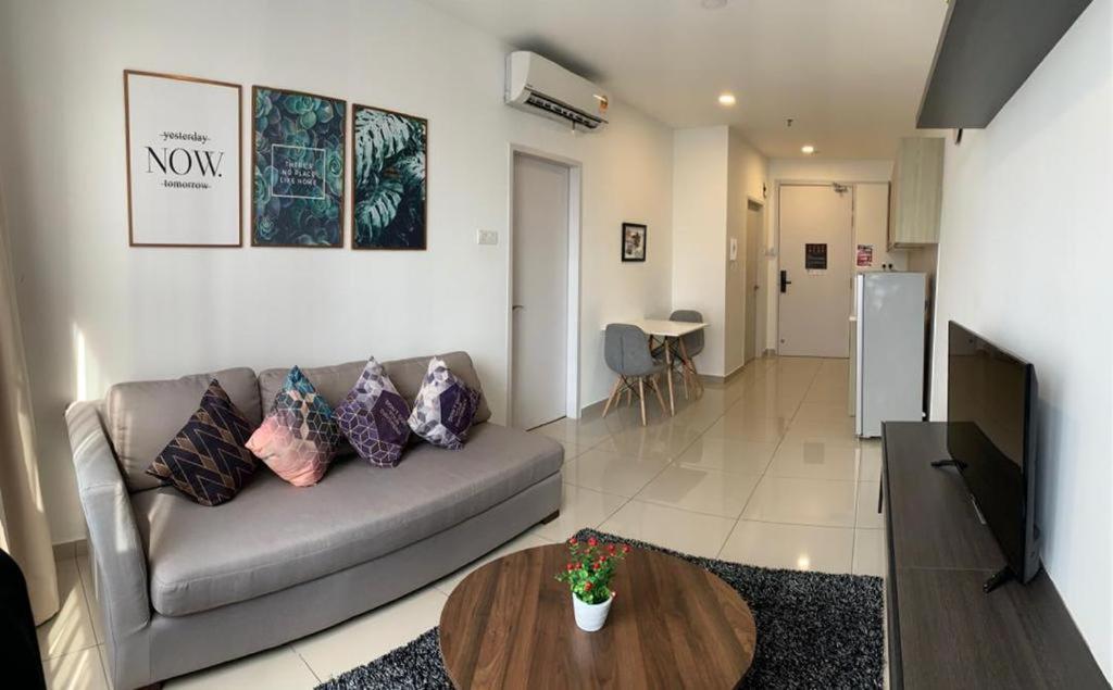 Host Assist Homestay By Ha I-City Shah Alam Exterior photo