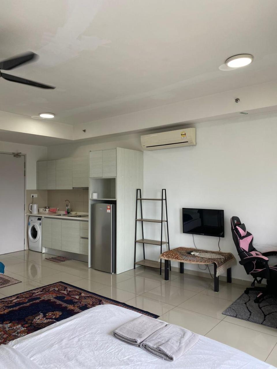Host Assist Homestay By Ha I-City Shah Alam Exterior photo